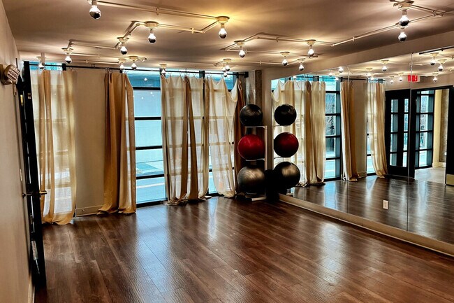 Building Photo - 401 Korean Veterans Blvd