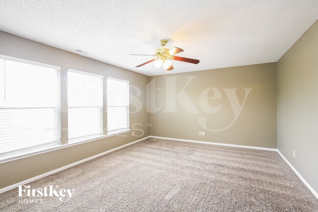 Building Photo - 15498 Border Dr