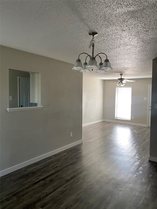 Building Photo - 4935 Quailgate Dr