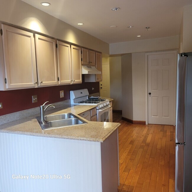 Building Photo - 1431 Orleans Dr