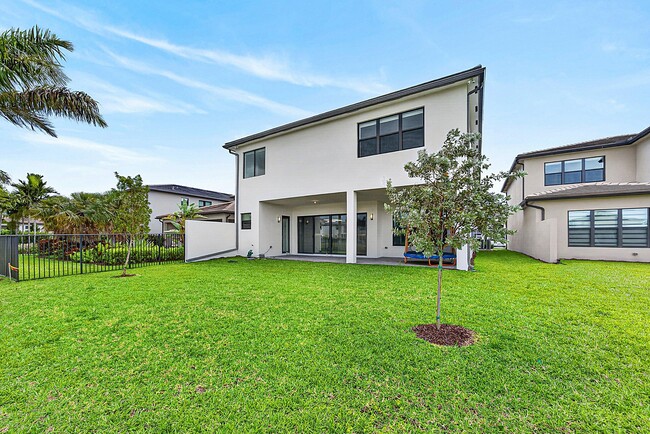 Building Photo - 8561 Crystal Downs Ave