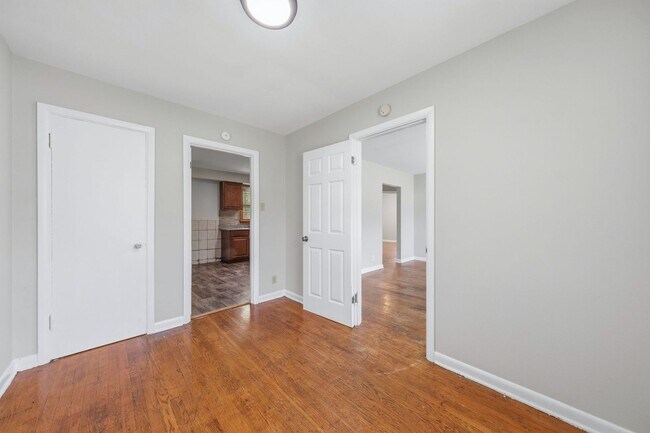 Building Photo - 8515 Jenny Dr