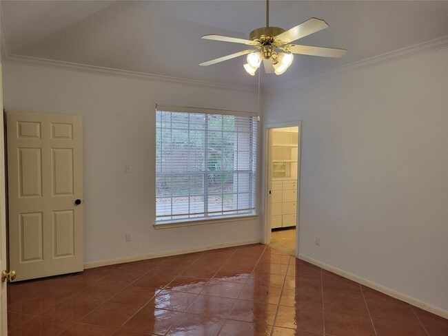 Building Photo - 1848 Nursery Rd