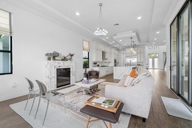 Building Photo - 13026 Artisan Cir