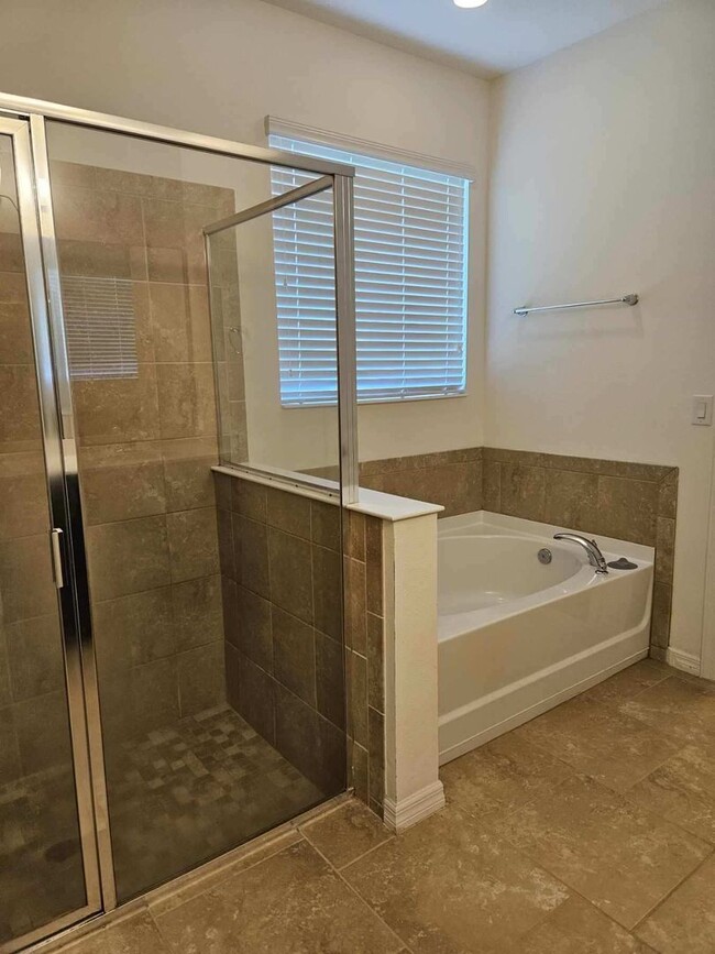 Building Photo - Coming soon!!! BEAUTIFUL 4 BEDROOM 3 BATH ...