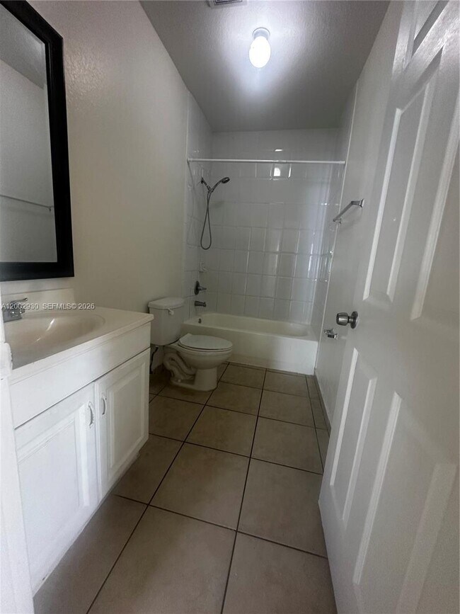 Building Photo - 26524 SW 138th Ave