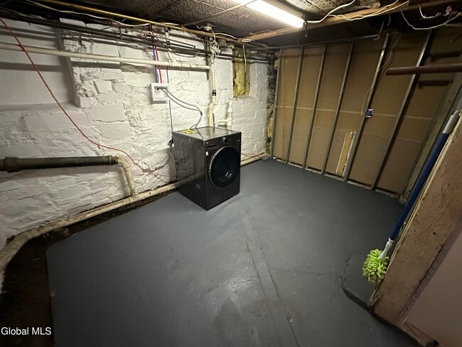 Building Photo - 27 McElwain Ave