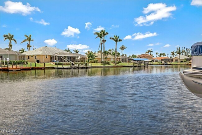 Building Photo - 5515 SW 12th Ave