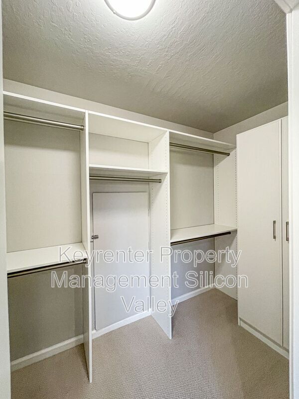 Building Photo - 6701 Tannahill Dr