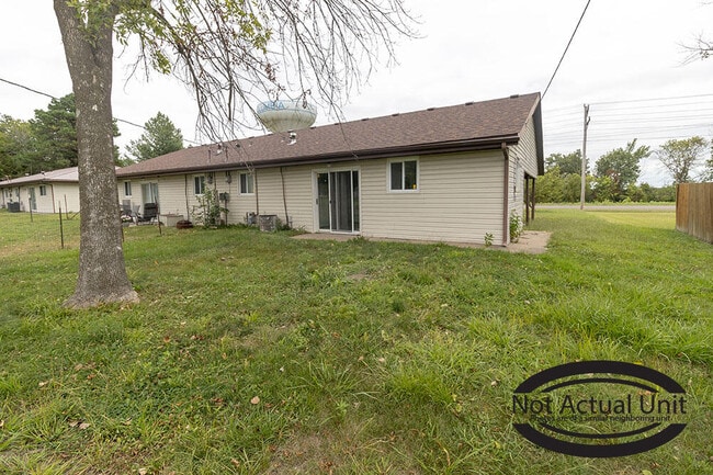 Building Photo - 6825 N Brown Station Dr