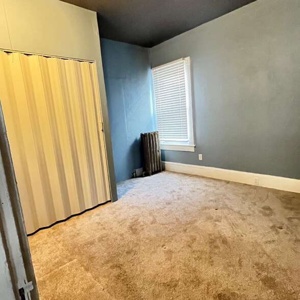 Building Photo - 25 Homer St