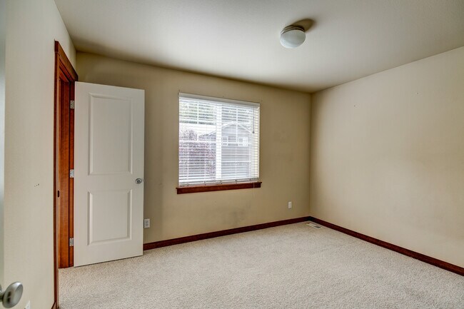 Building Photo - Spacious Bothell Home for Rent!