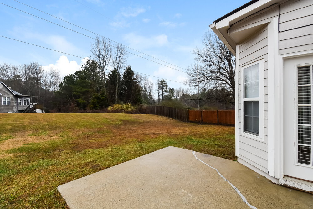 Building Photo - 4853 Lake Park Terrace