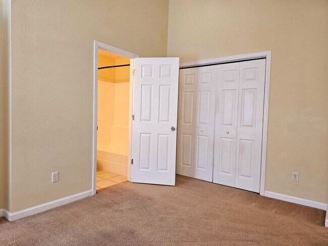 Building Photo - 135 S Comanche Cluster