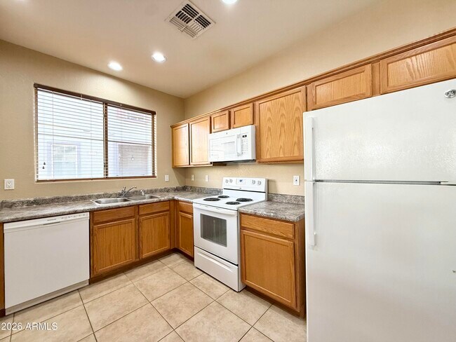 Building Photo - 1330 S Aaron