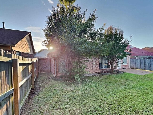 Building Photo - 8108 Conridge Dr