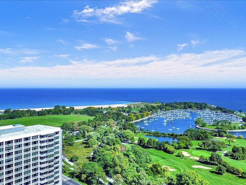 Building Photo - 4250 N Marine Dr