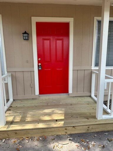 Building Photo - 265 Ruskin Street