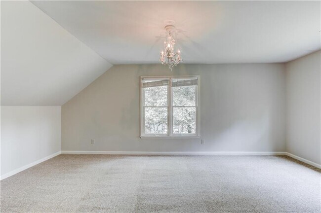 Building Photo - 153 Lantern Ridge Ct