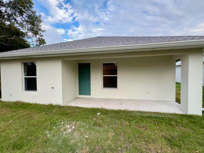 Building Photo - 2110 Palm Ave