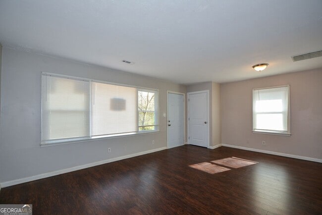 Building Photo - 2259 Nelms Dr SW