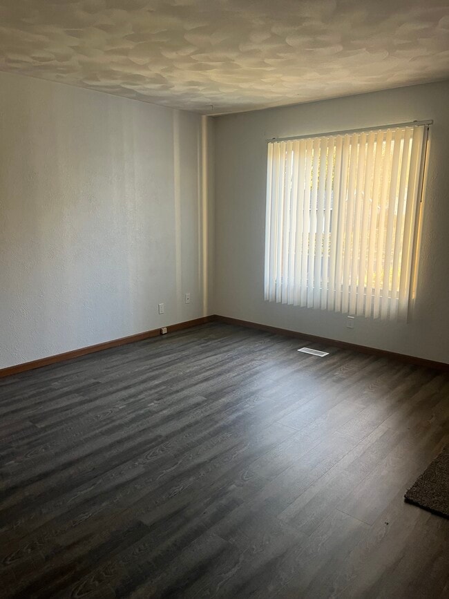 Building Photo - 1208 Miller St