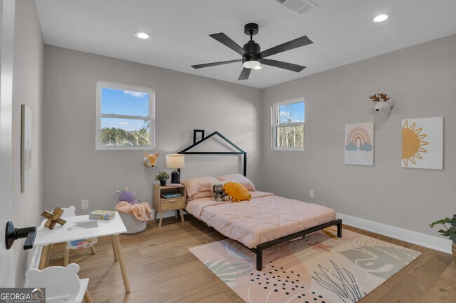 Building Photo - 459 Lester road