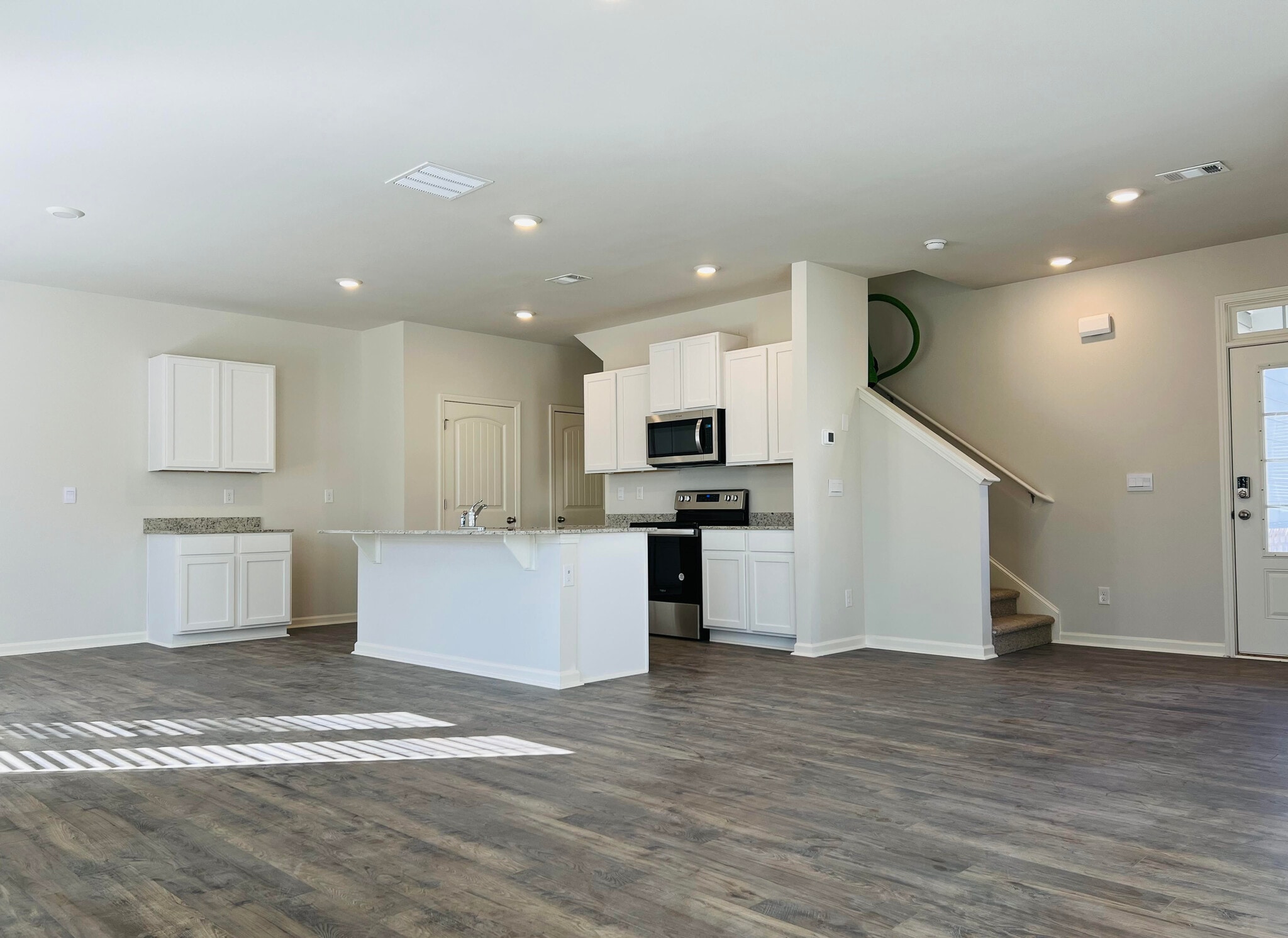 Building Photo - 146 Shadwood Pl