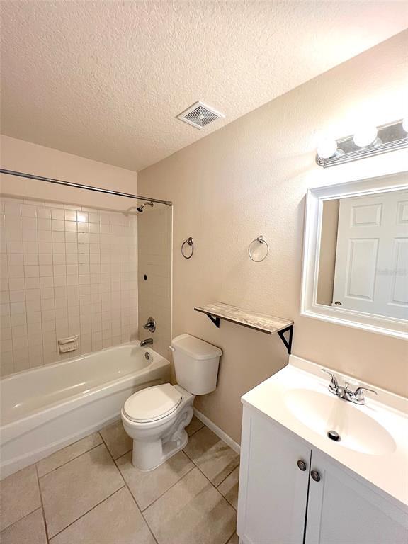 Building Photo - 14 Buttonwood Ln