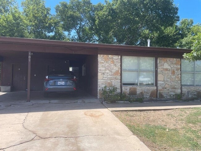 Building Photo - 309 E Grady Dr