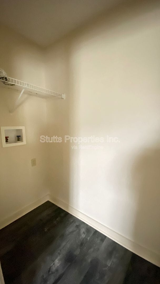 Building Photo - 414 Plum St