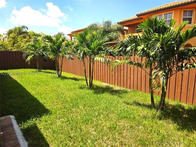 Building Photo - 3124 SW 154th Pl