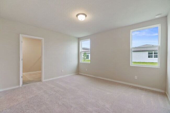 Building Photo - 121 Towns Cir