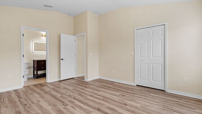 Building Photo - Single Story 3 bedroom 2 bathroom rental h...