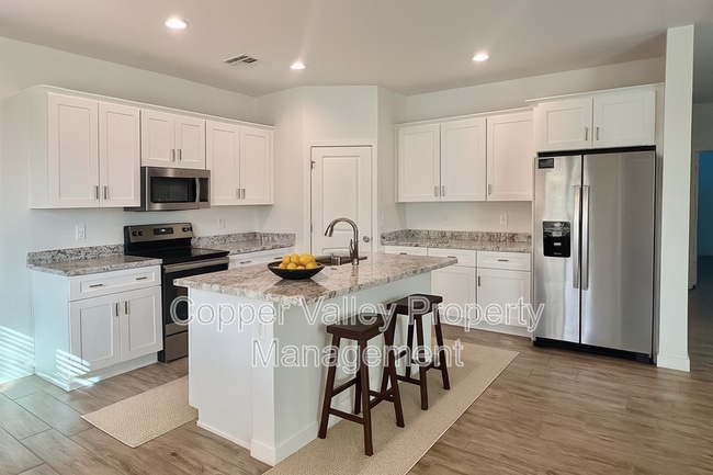 Building Photo - 20278 W Wolf St