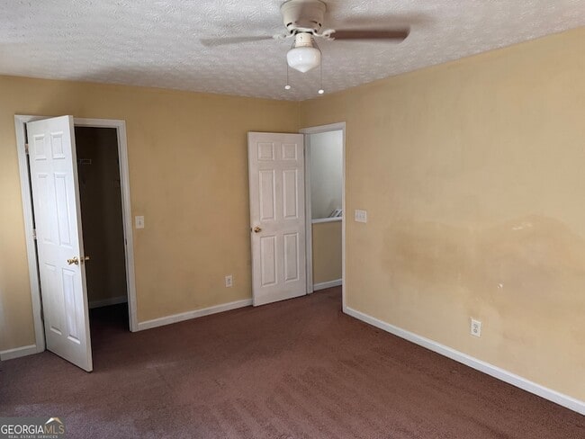 Building Photo - 5853 Strathmoor Manor Cir