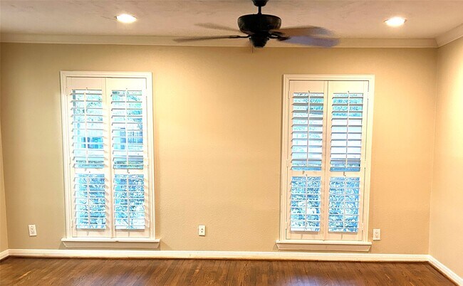 Building Photo - 5022 Darnell St