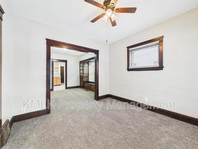 Building Photo - 2997 E 128th St