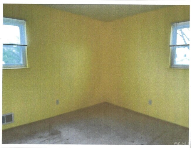 Building Photo - 27 Barlow Rd