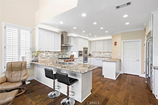 Building Photo - 48 Downfield Way