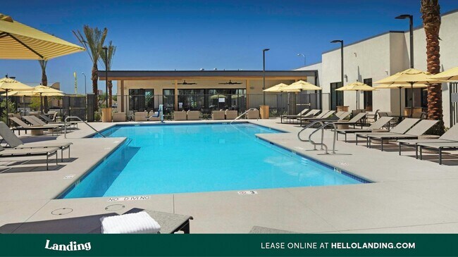 Building Photo - 9314 W Russell Rd