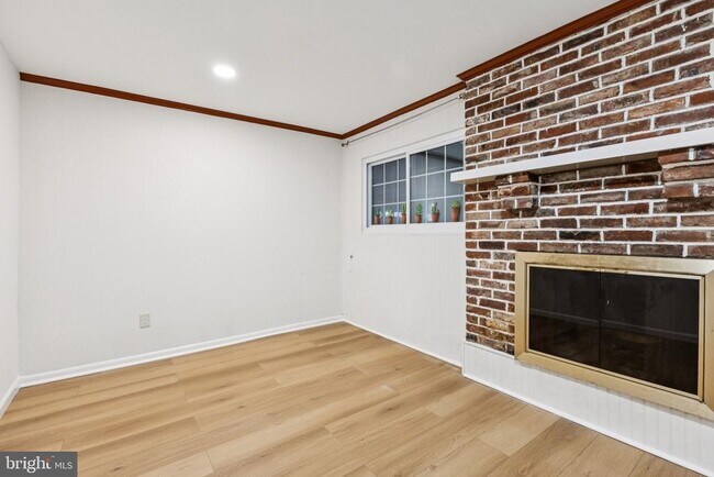 Building Photo - 7714 Arlen St