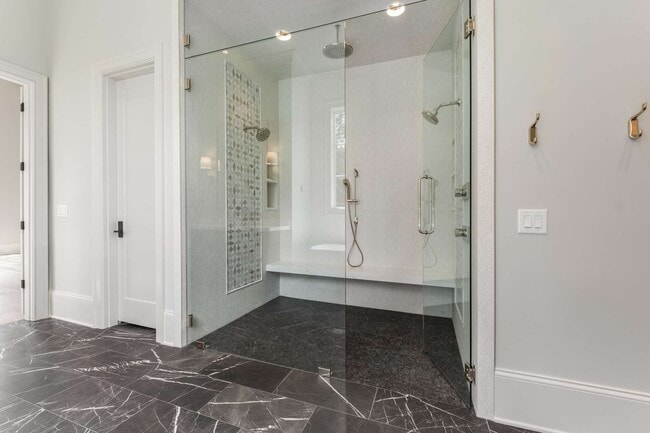 Building Photo - 8115 Devens Dr