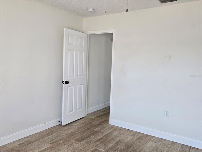 Building Photo - 9629 Morehead Ln