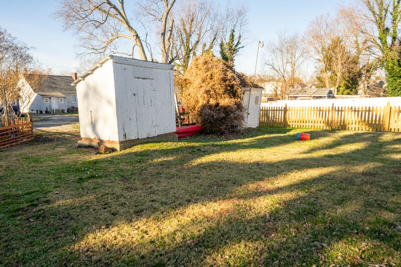 Building Photo - 517 High St