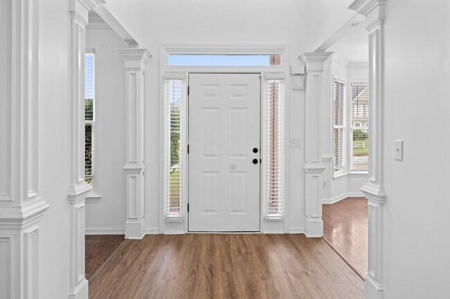 Building Photo - 4267 Azalea Walk