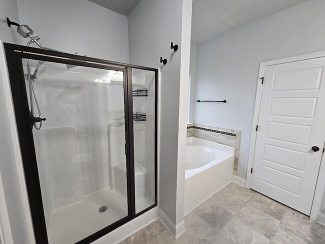 Building Photo - 306 Brickyard Creek Ct