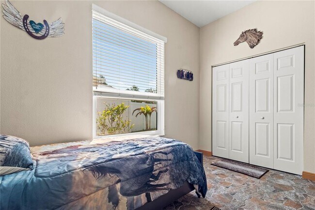 Building Photo - 10206 Shooting Star Ct