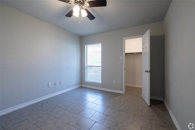 Building Photo - 13151 Walden Rd
