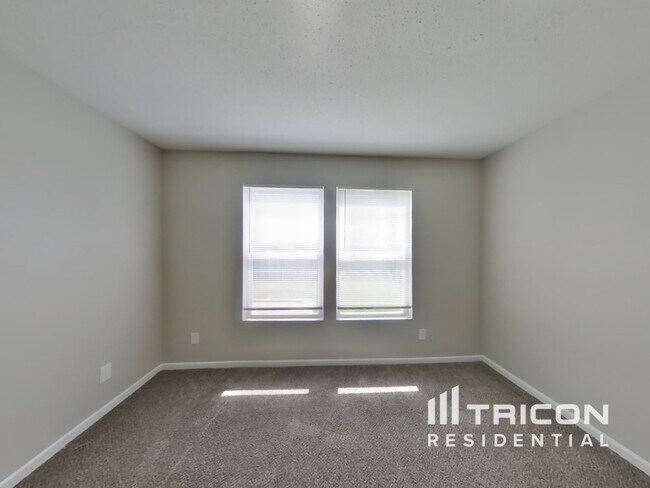 Building Photo - 2869 Ludwig Dr